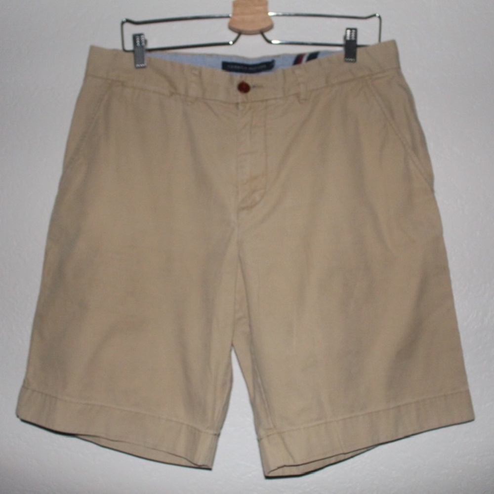 Tommy Hilfiger Chino Shorts Size 34
